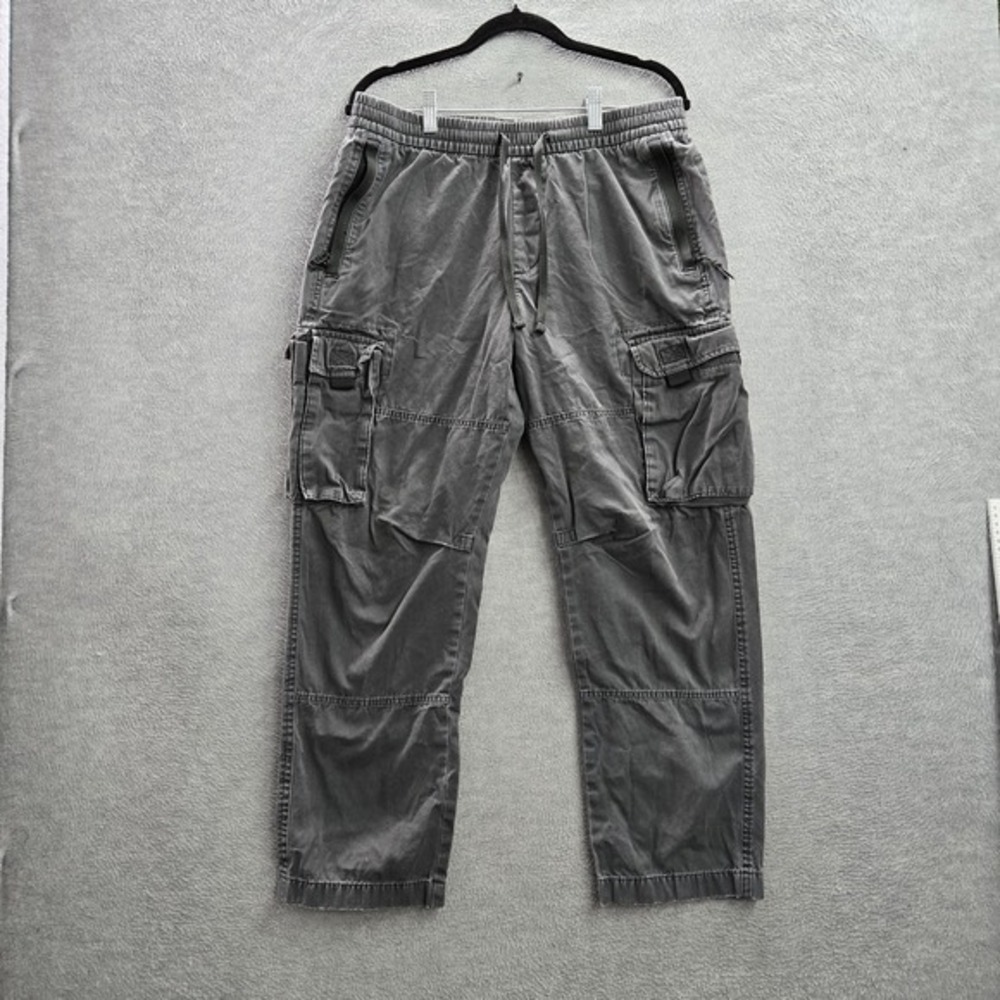 Men's Gray Cargo Shorts - Elastic Waist Utility Style